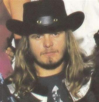  Ronnie Van Zant 